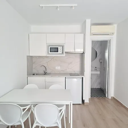 Alisios 13 Aparthotel