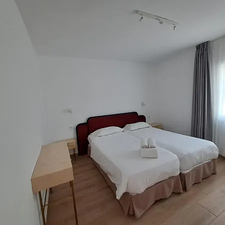 Alisios 13 Aparthotel Corralejo