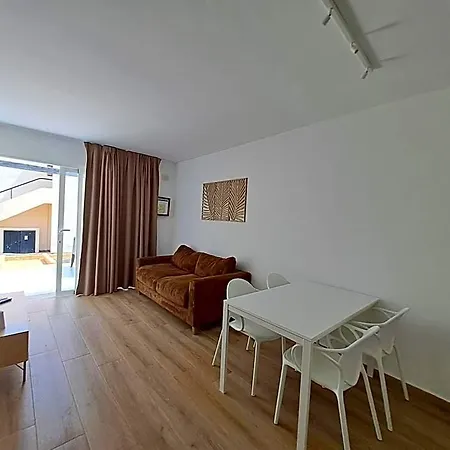 Alisios 13 Aparthotel Corralejo