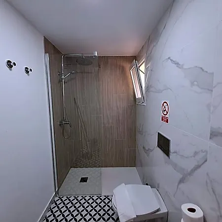 Alisios 13 Aparthotel 3*