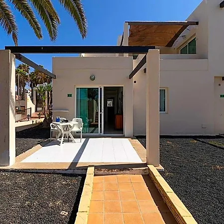 Alisios 13 Lägenhetshotell Corralejo